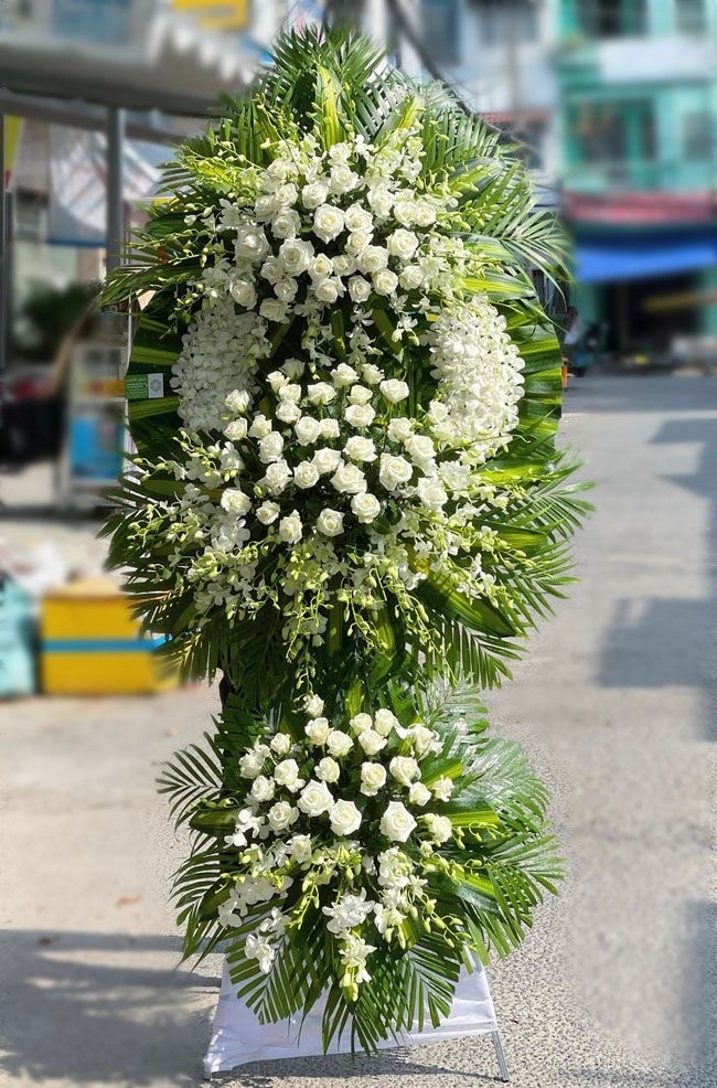 Vòng Hoa Chia Buồn – CB002 | Vô Cùng Thương Tiếc