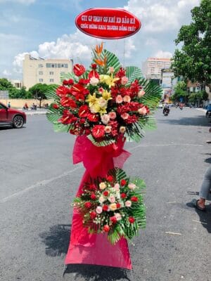 mẫu kệ hoa khai trương quận 7 hiện đại