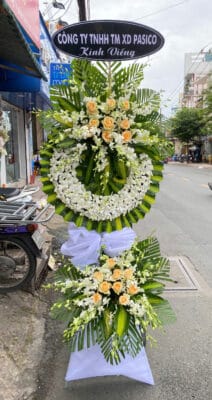 kệ hoa tang lễ hóc môn